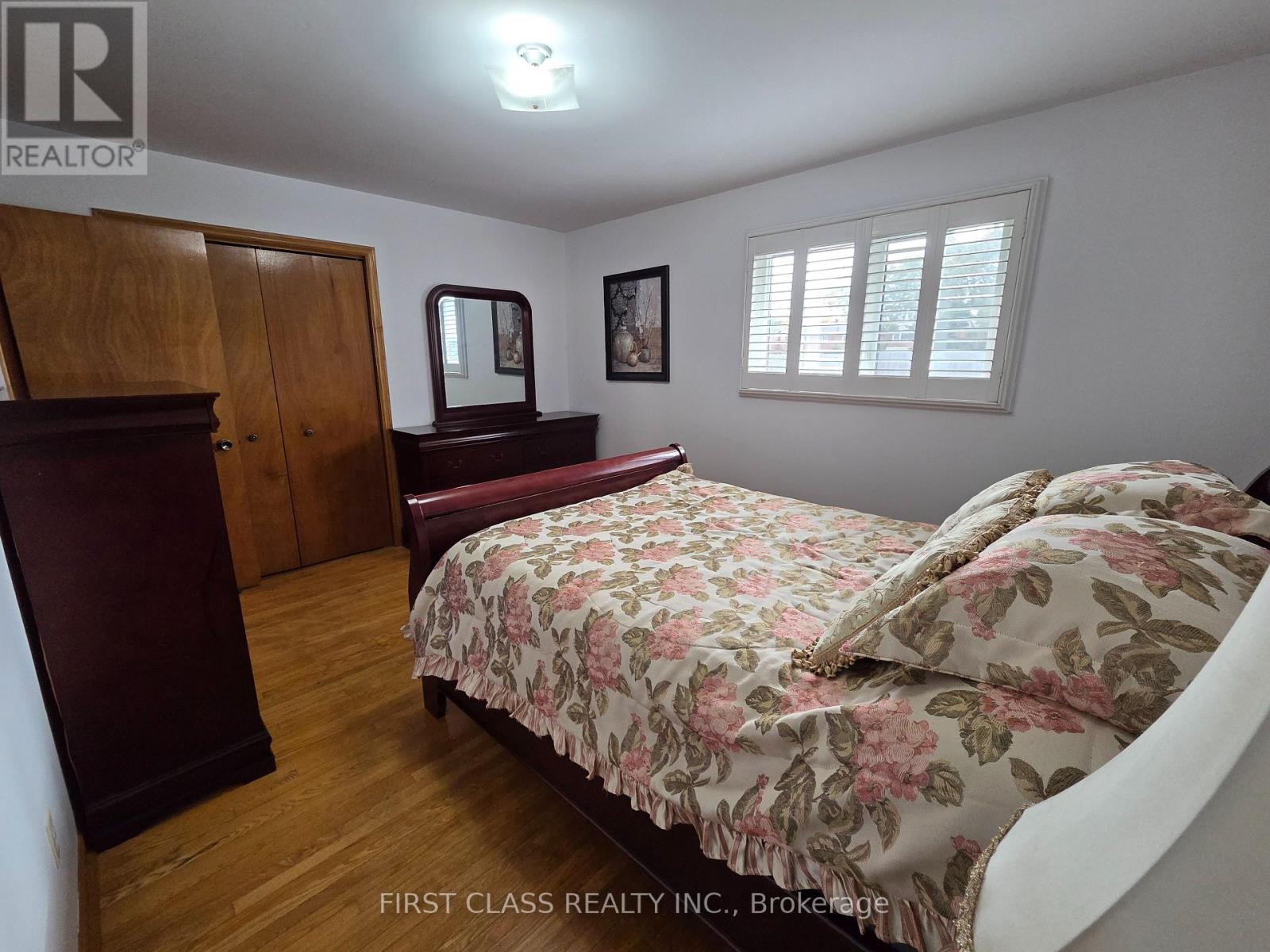 1622 Anworld Court, Mississauga, Ontario  L4W 2V9 - Photo 14 - W12955294