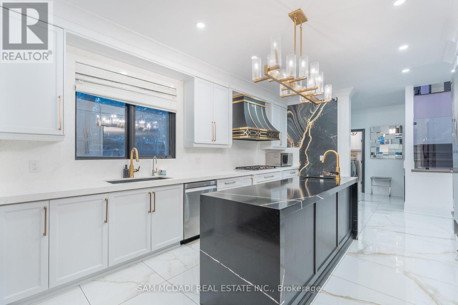 1540 Mississauga Road, Mississauga, Ontario  L5H 2K1 - Photo 10 - W12955302