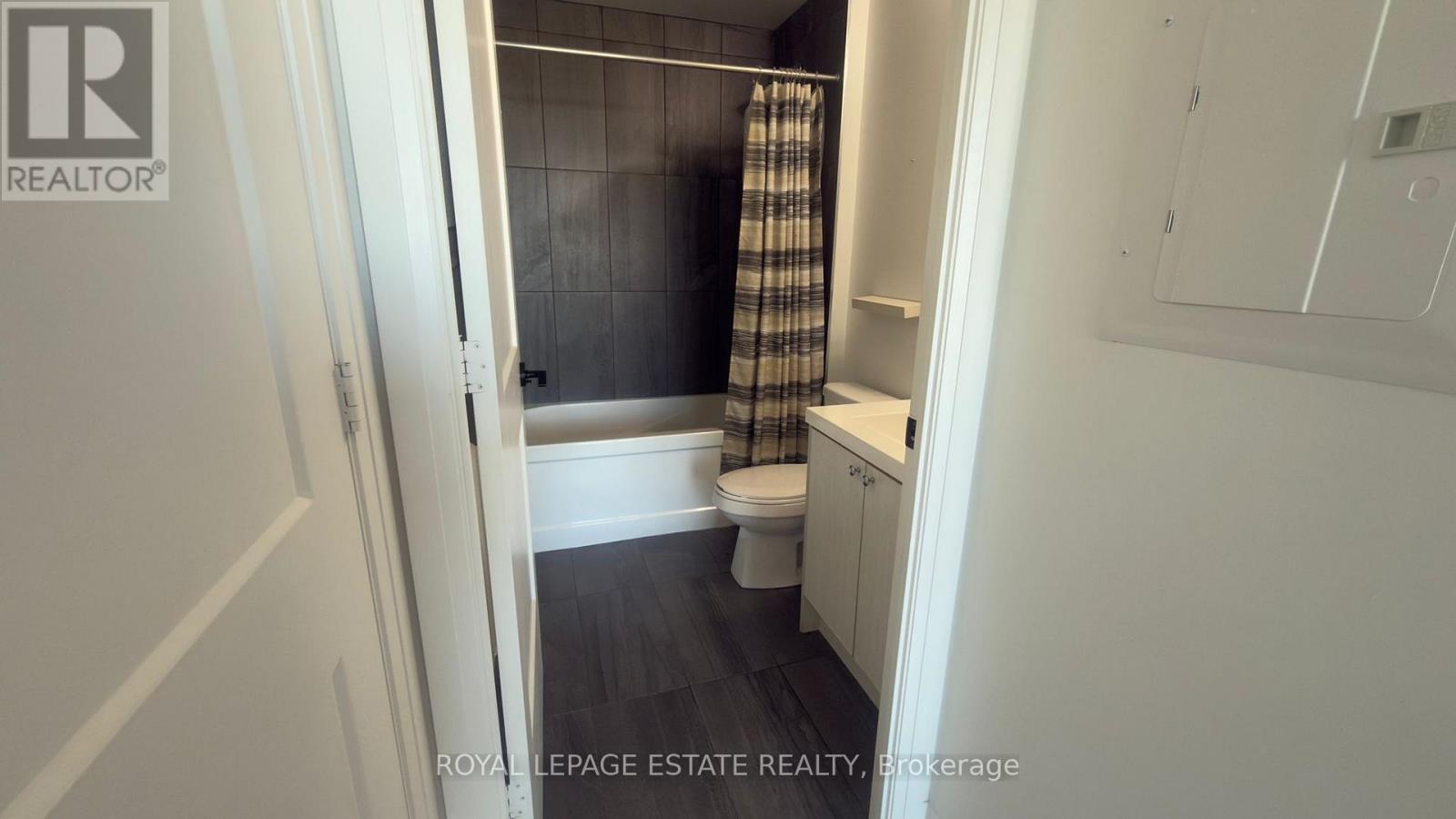 604 - 60 George Butchart Drive, Toronto, Ontario  M3K 0C9 - Photo 13 - W12955322