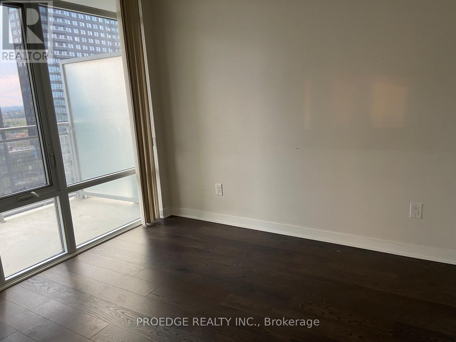 1405 - 360 Square One Drive, Mississauga, Ontario  L5B 0G7 - Photo 8 - W12955342