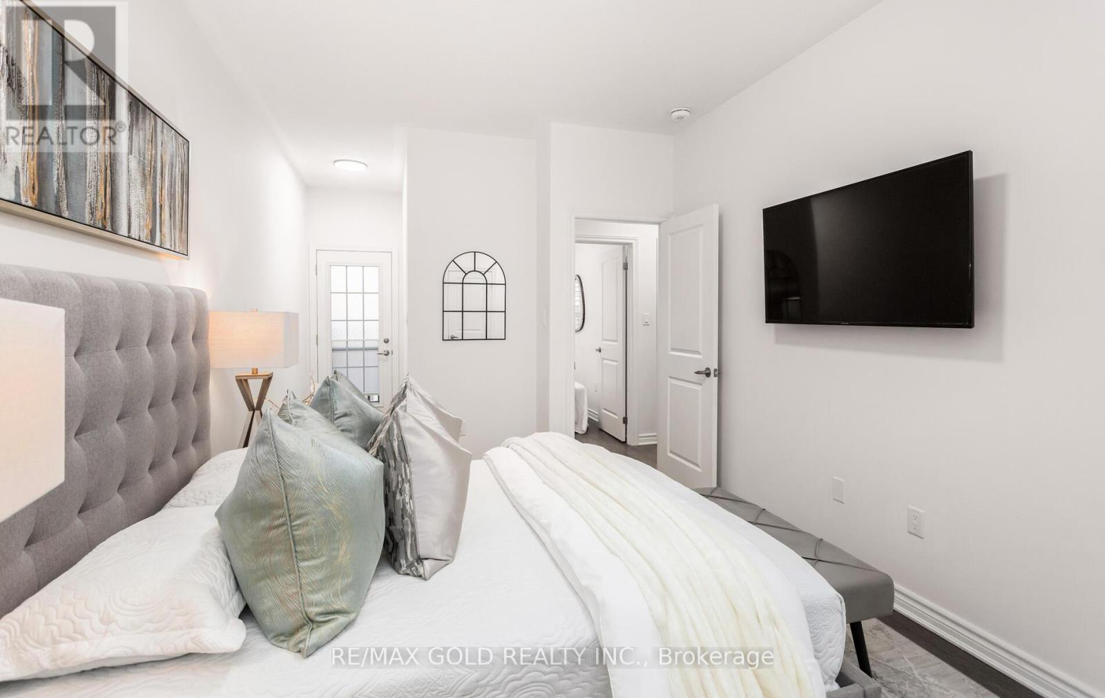 1185 Lloyd Landing, Milton, Ontario  L9T 2X5 - Photo 35 - W12955348