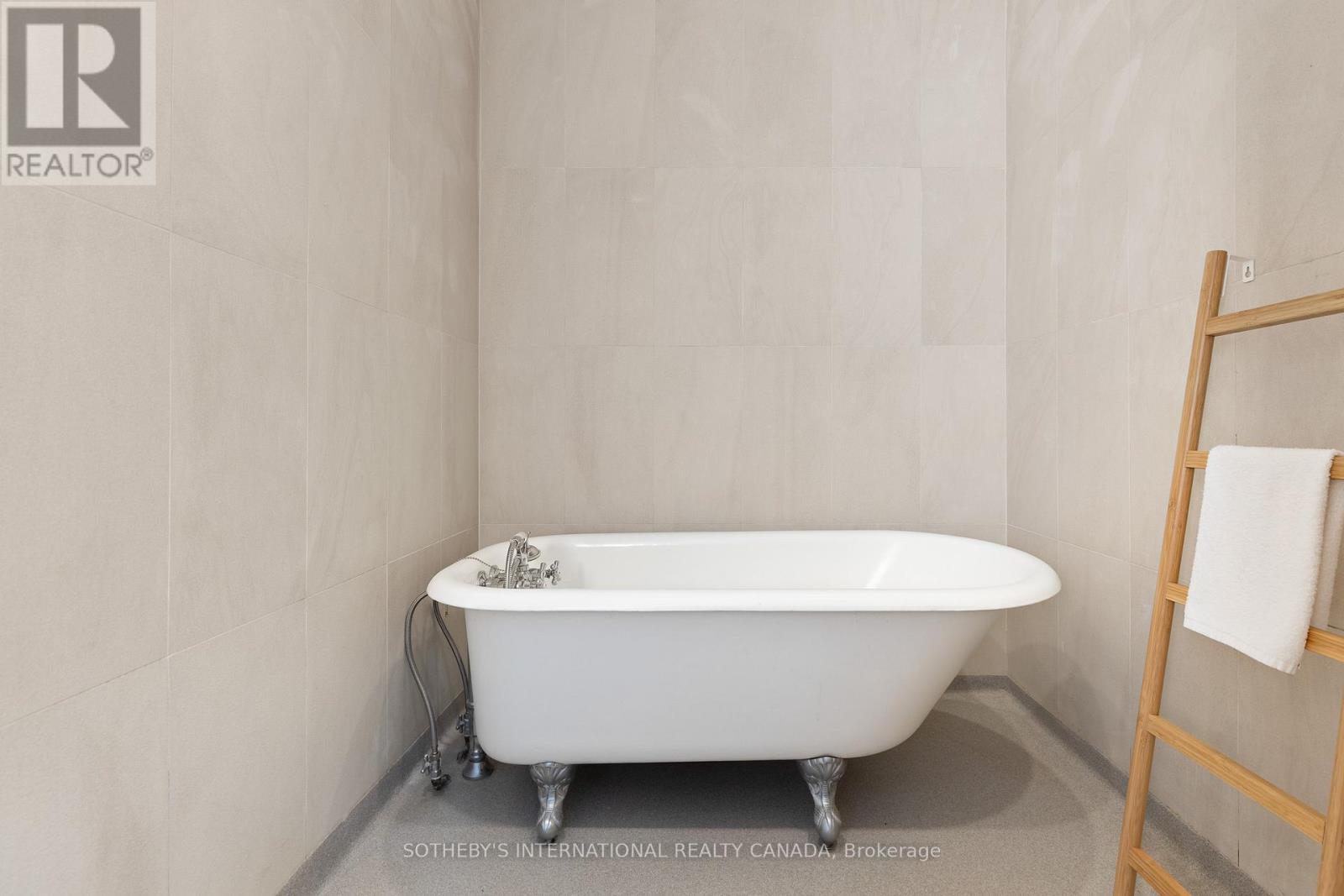 55 Mimico Avenue, Toronto, Ontario  M8V 1R2 - Photo 24 - W12955350