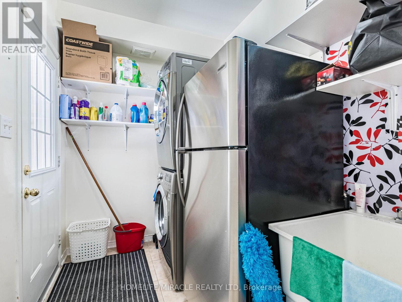 5 Sams Crescent, Brampton, Ontario  L7A 3T8 - Photo 19 - W12879334