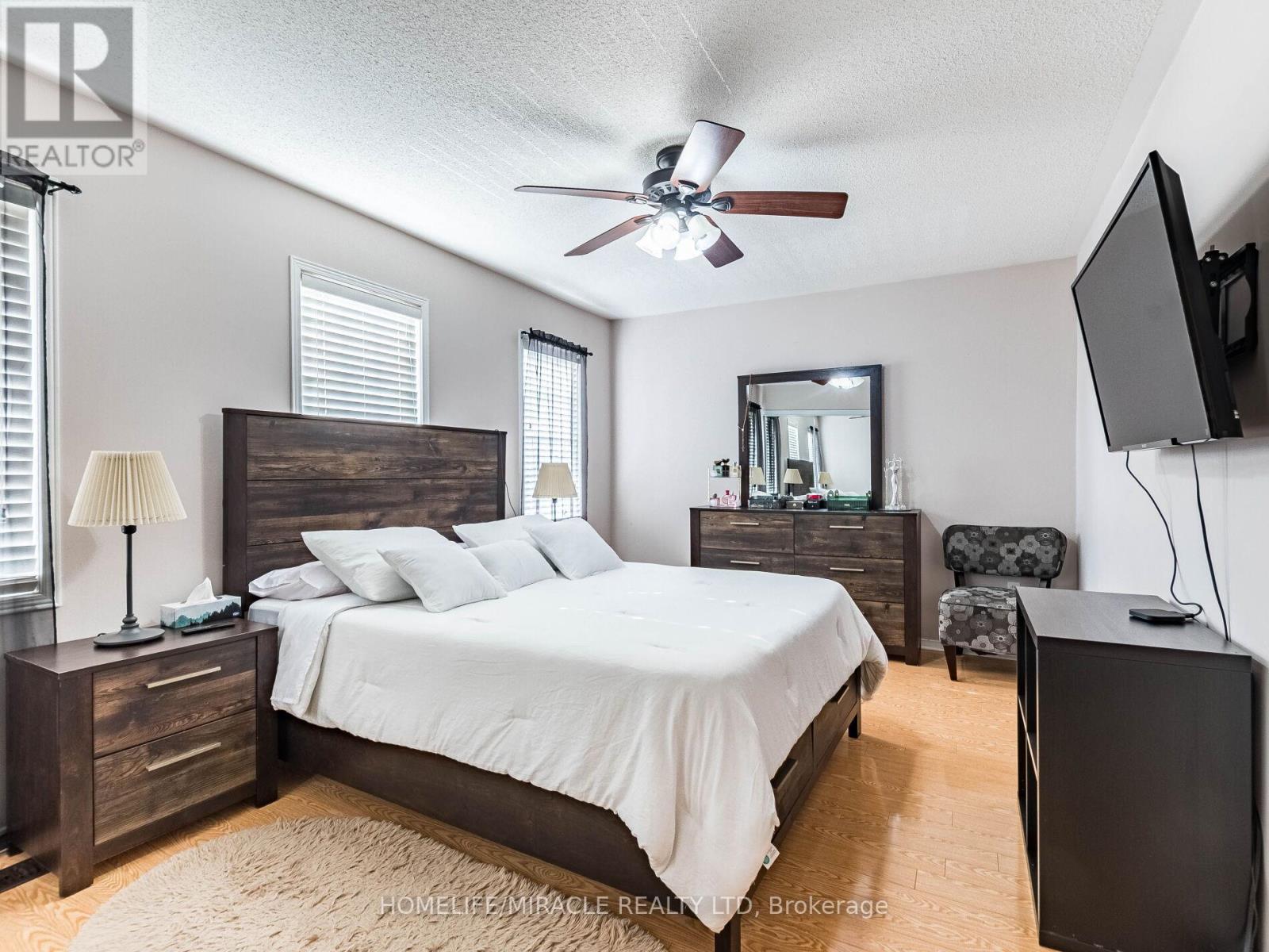 5 Sams Crescent, Brampton, Ontario  L7A 3T8 - Photo 28 - W12879334