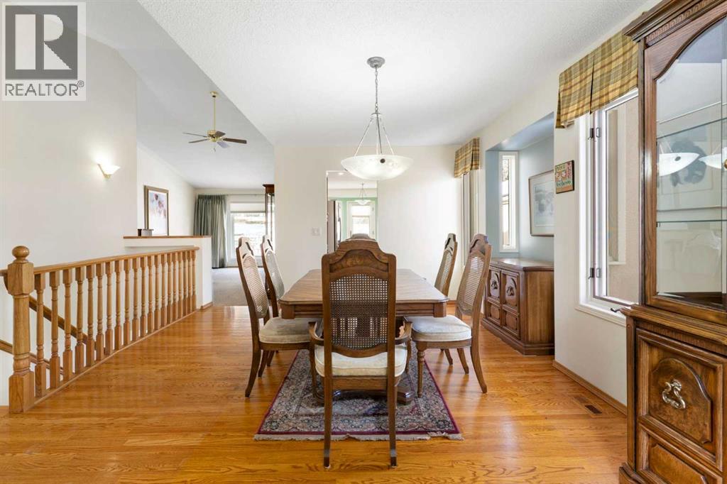 176 Christie Park Manor SW, Calgary, Alberta  T3H 2T6 - Photo 7 - A2293322