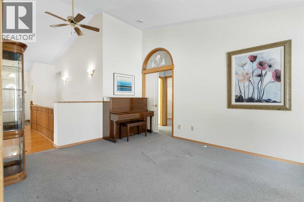 176 Christie Park Manor SW, Calgary, Alberta  T3H 2T6 - Photo 12 - A2293322