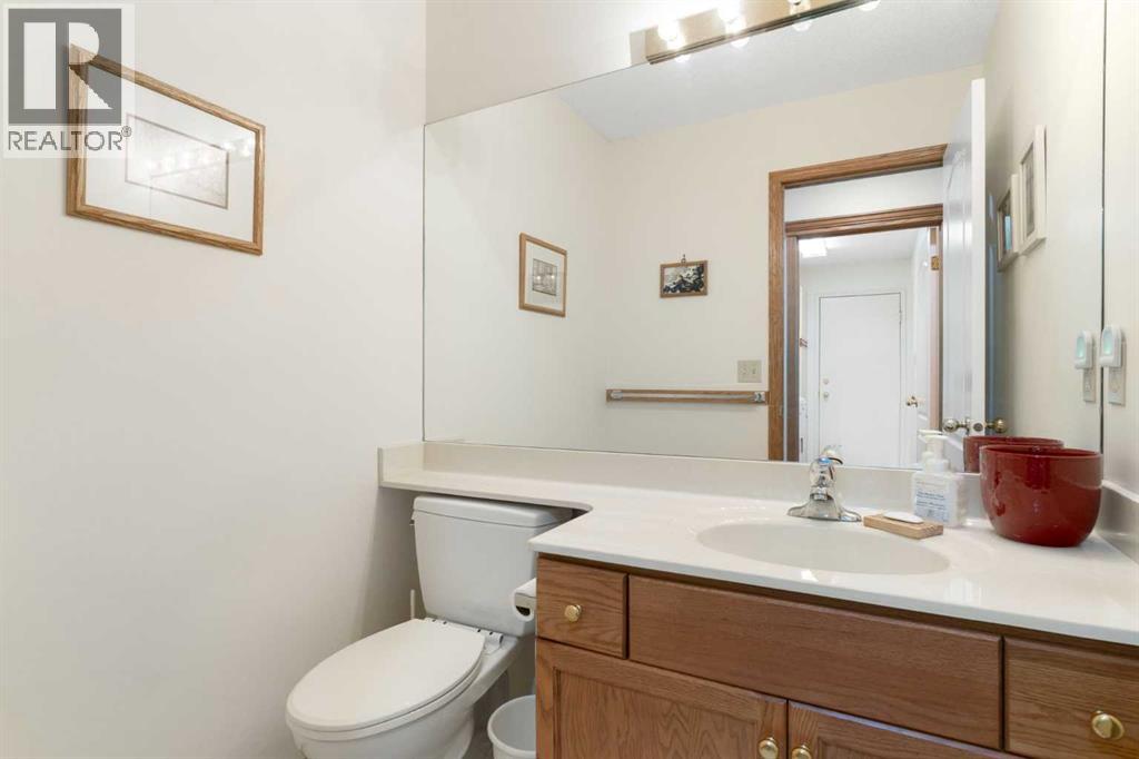 176 Christie Park Manor SW, Calgary, Alberta  T3H 2T6 - Photo 21 - A2293322