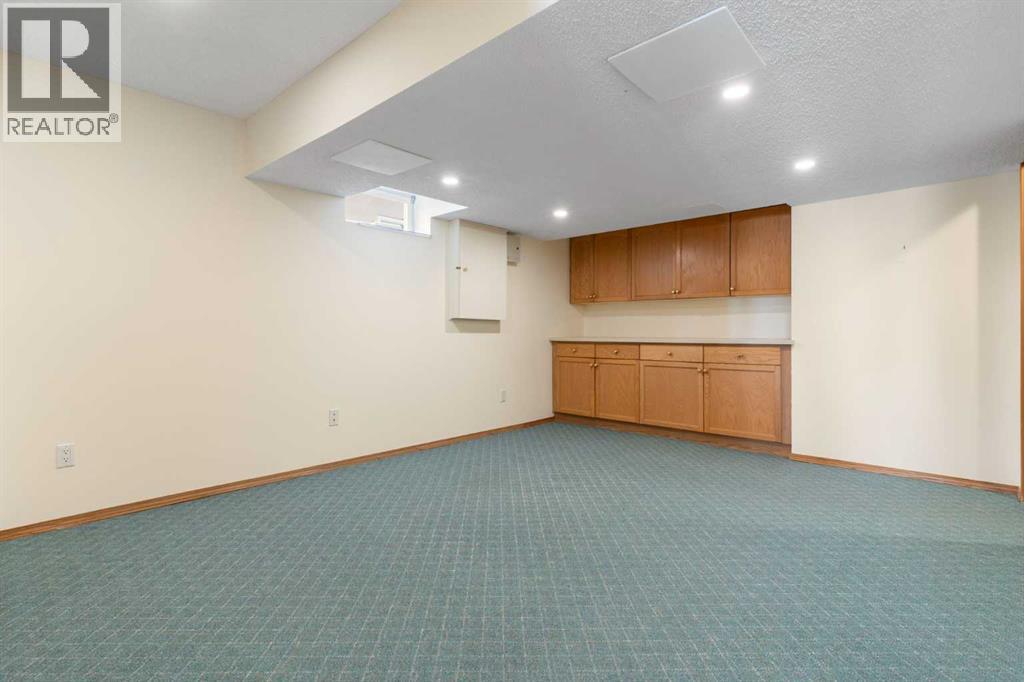 176 Christie Park Manor SW, Calgary, Alberta  T3H 2T6 - Photo 26 - A2293322