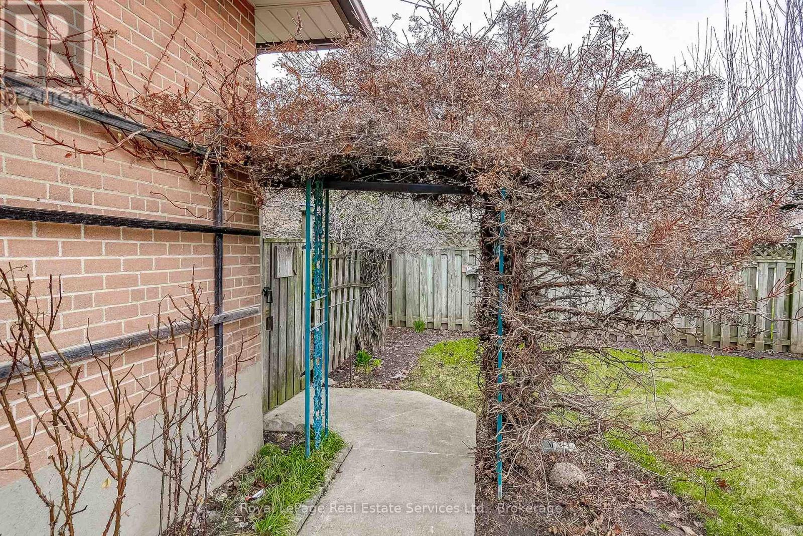 339 Weighton Avenue, Oakville, Ontario  L6R 2R5 - Photo 40 - W12955414