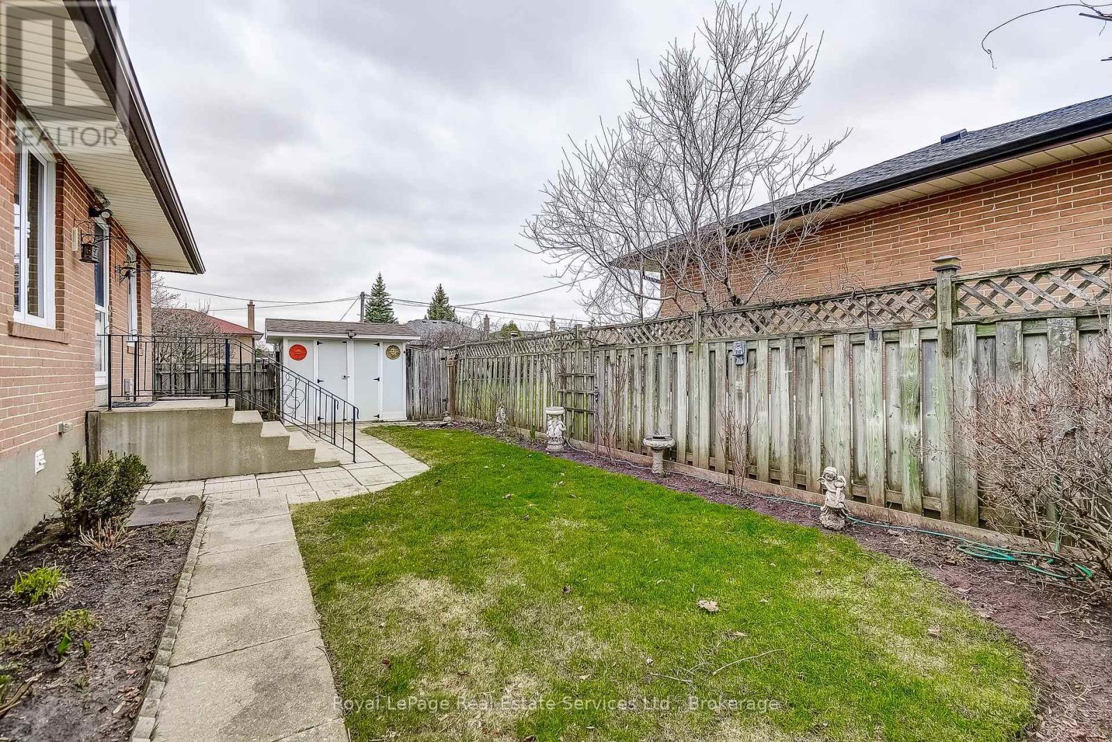 339 Weighton Avenue, Oakville, Ontario  L6R 2R5 - Photo 46 - W12955414