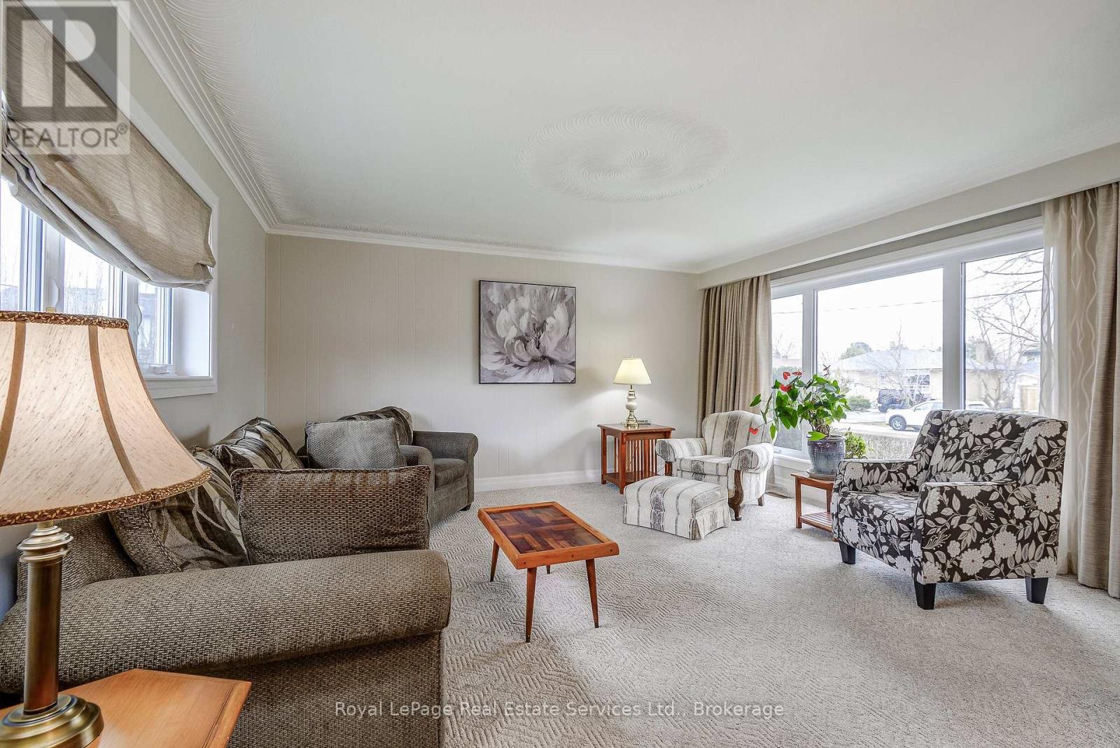 339 Weighton Avenue, Oakville, Ontario  L6R 2R5 - Photo 8 - W12955414