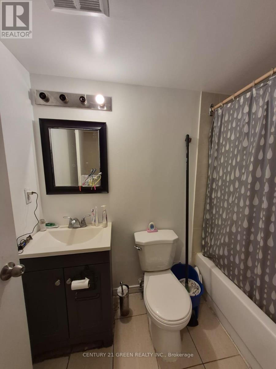 413 - 145 Hillcrest Avenue, Mississauga, Ontario  L5B 3Z1 - Photo 13 - W12942356