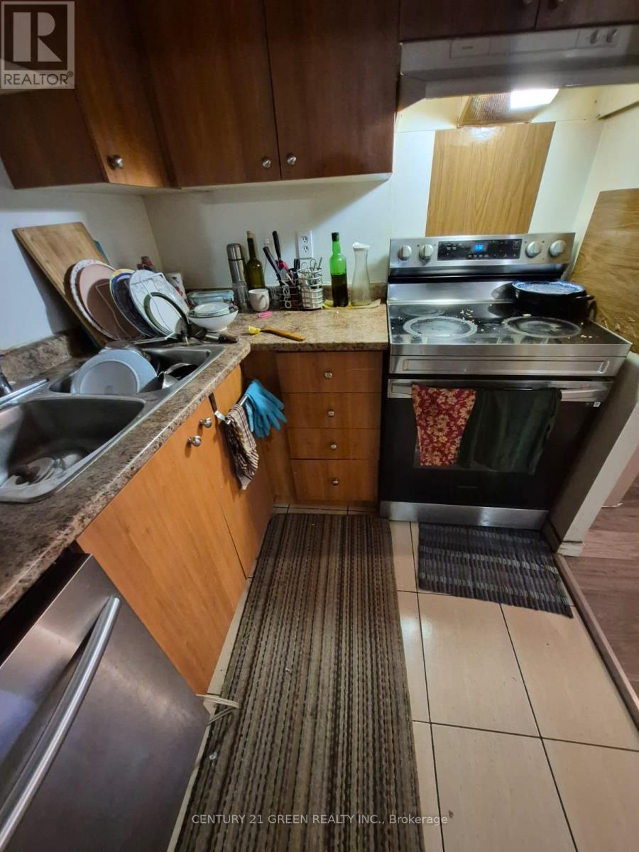 413 - 145 Hillcrest Avenue, Mississauga, Ontario  L5B 3Z1 - Photo 14 - W12942356