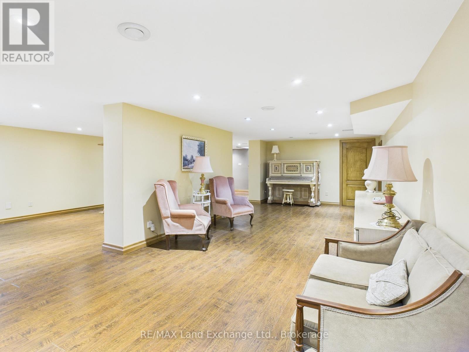 203 Campbell Crescent, Kincardine, Ontario  N2Z 1B9 - Photo 22 - X12955366