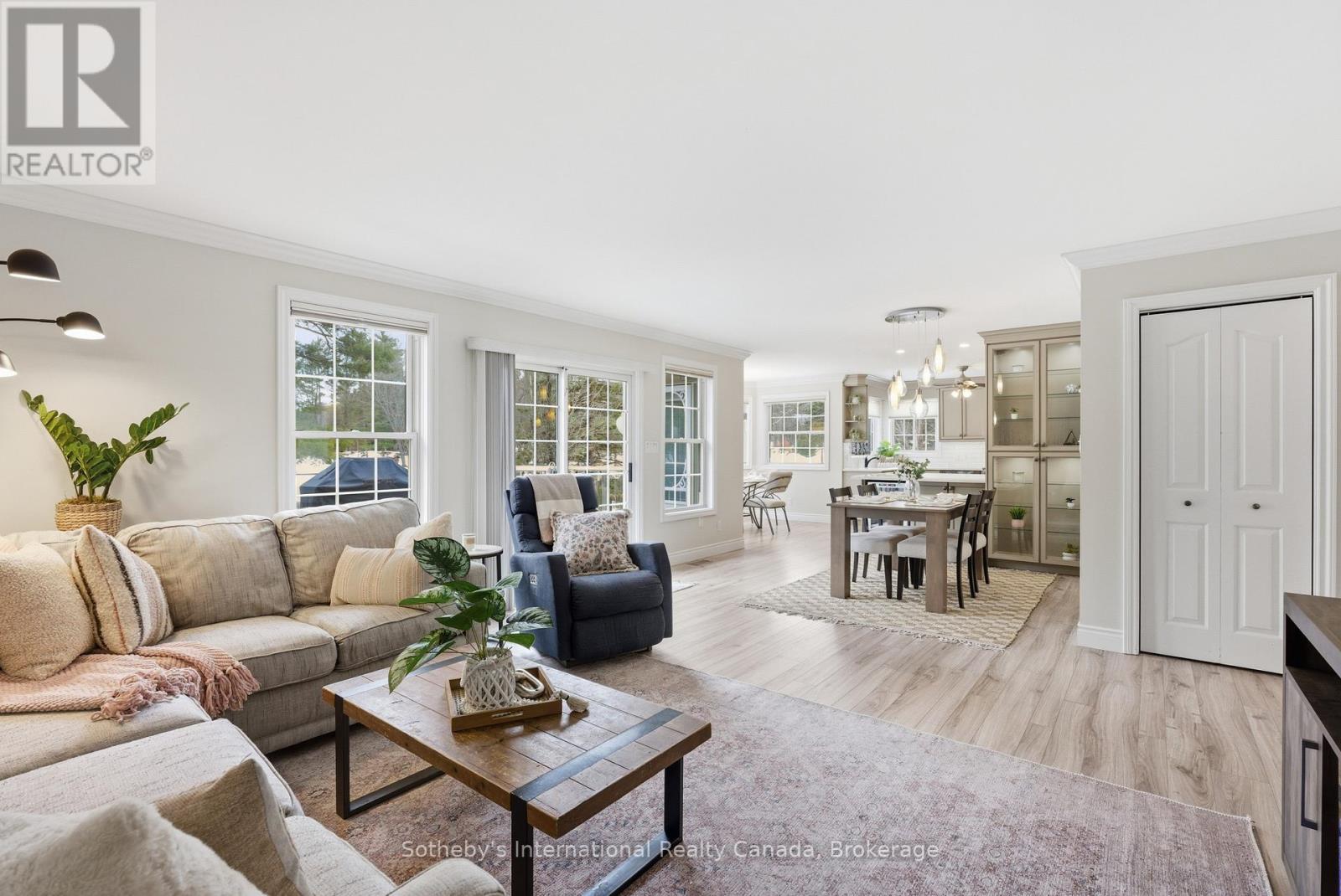 1099 Davis Drive, Gravenhurst, Ontario  P0E 1N0 - Photo 10 - X12955436