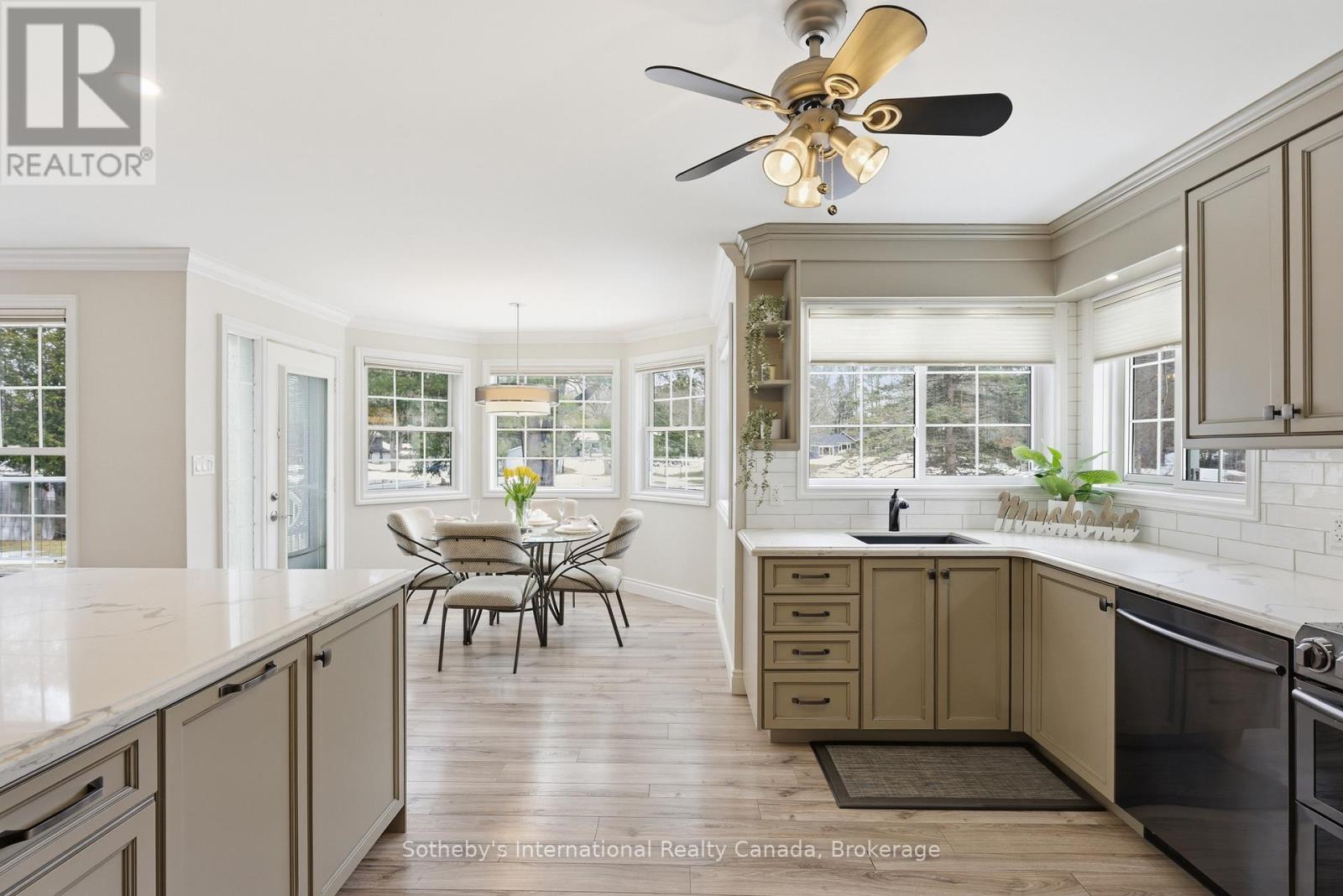 1099 Davis Drive, Gravenhurst, Ontario  P0E 1N0 - Photo 16 - X12955436