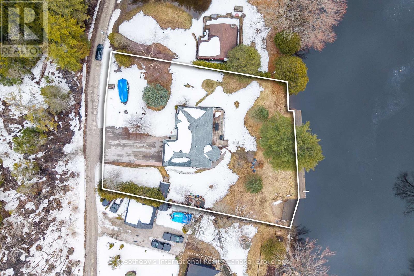 1099 Davis Drive, Gravenhurst, Ontario  P0E 1N0 - Photo 4 - X12955436