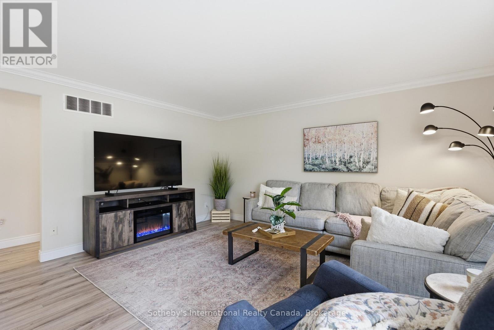 1099 Davis Drive, Gravenhurst, Ontario  P0E 1N0 - Photo 9 - X12955436