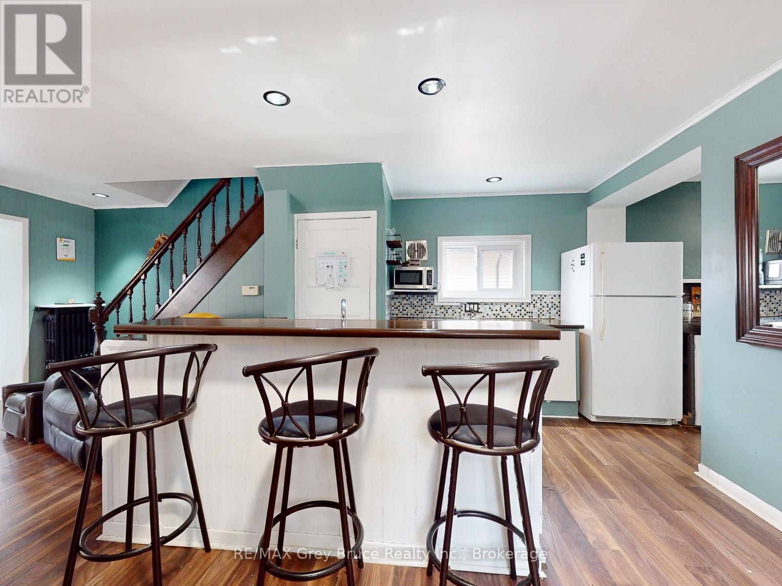 561 17th Street W, Owen Sound, Ontario  N4K 4B6 - Photo 13 - X12955440