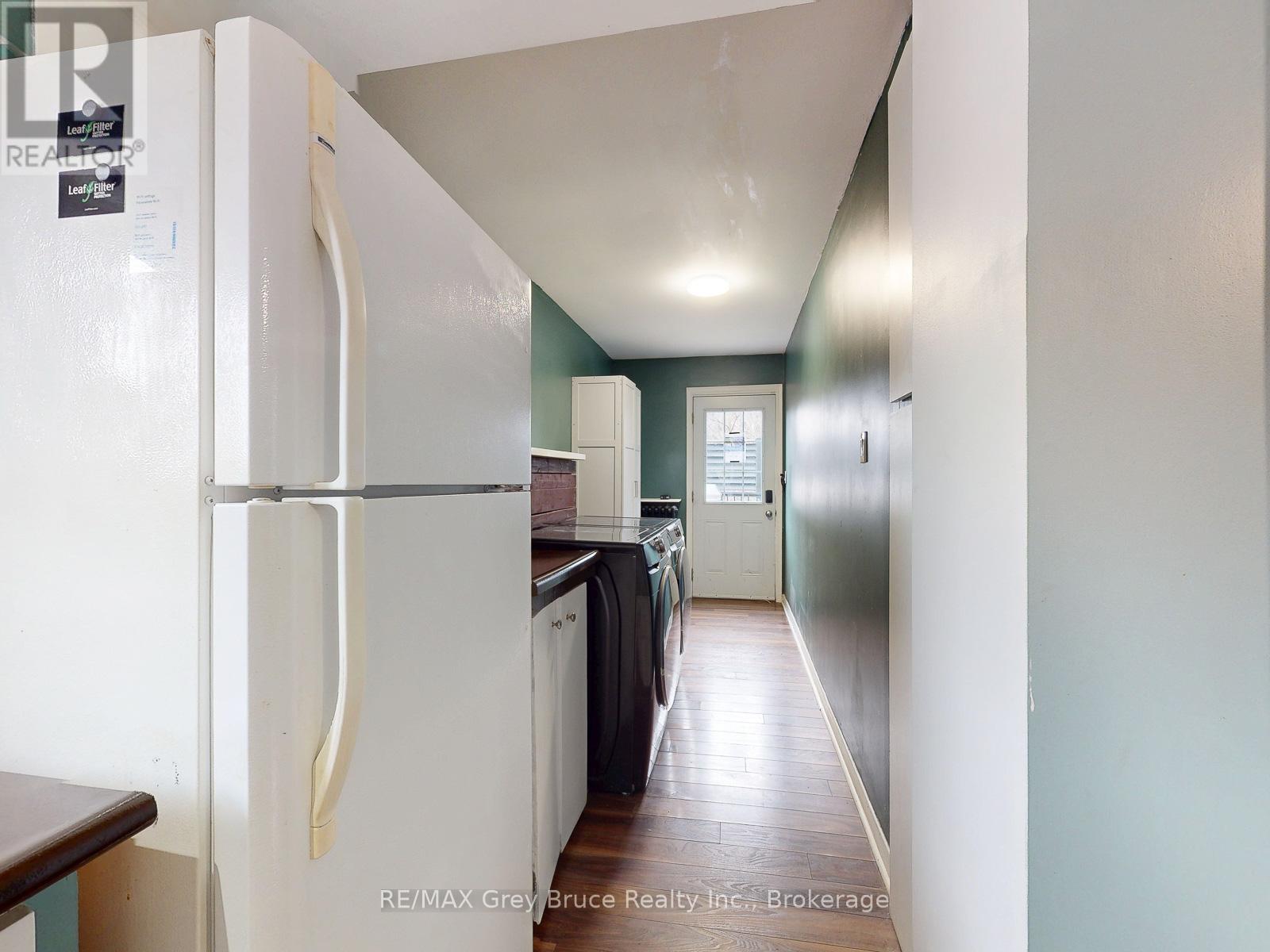 561 17th Street W, Owen Sound, Ontario  N4K 4B6 - Photo 16 - X12955440