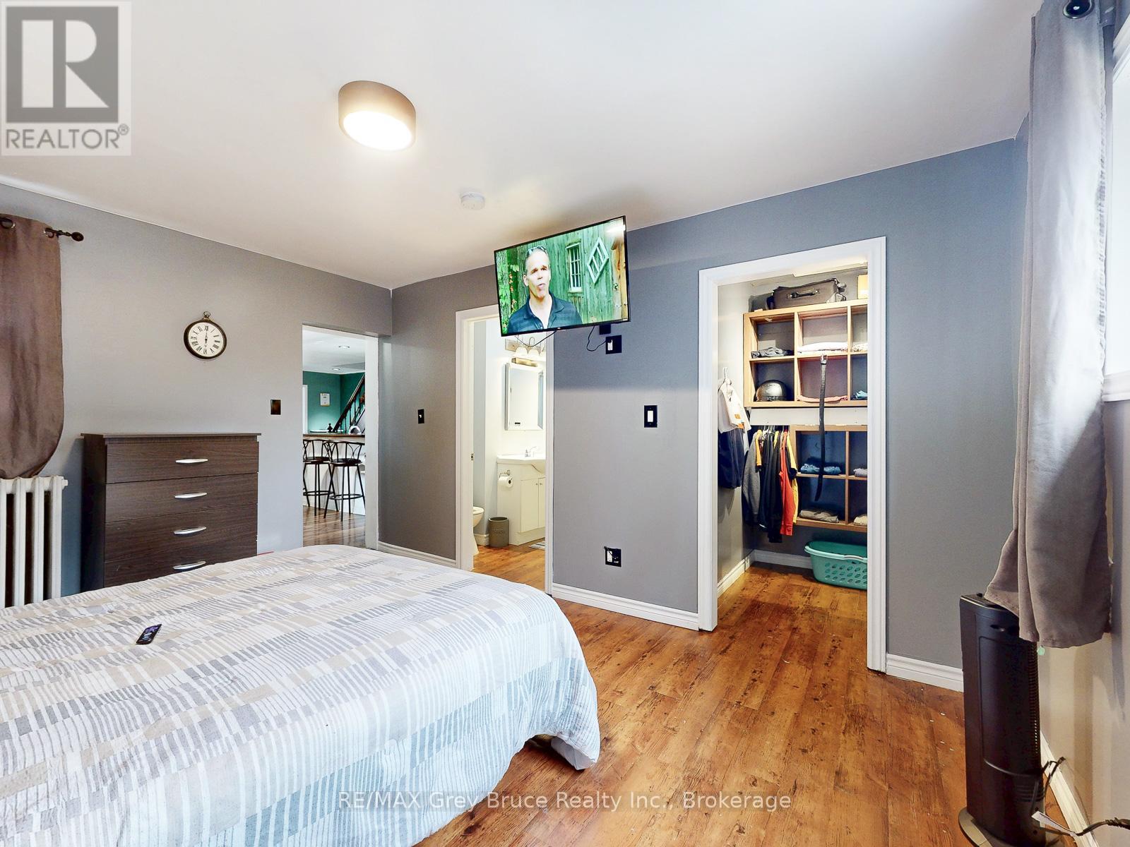 561 17th Street W, Owen Sound, Ontario  N4K 4B6 - Photo 22 - X12955440