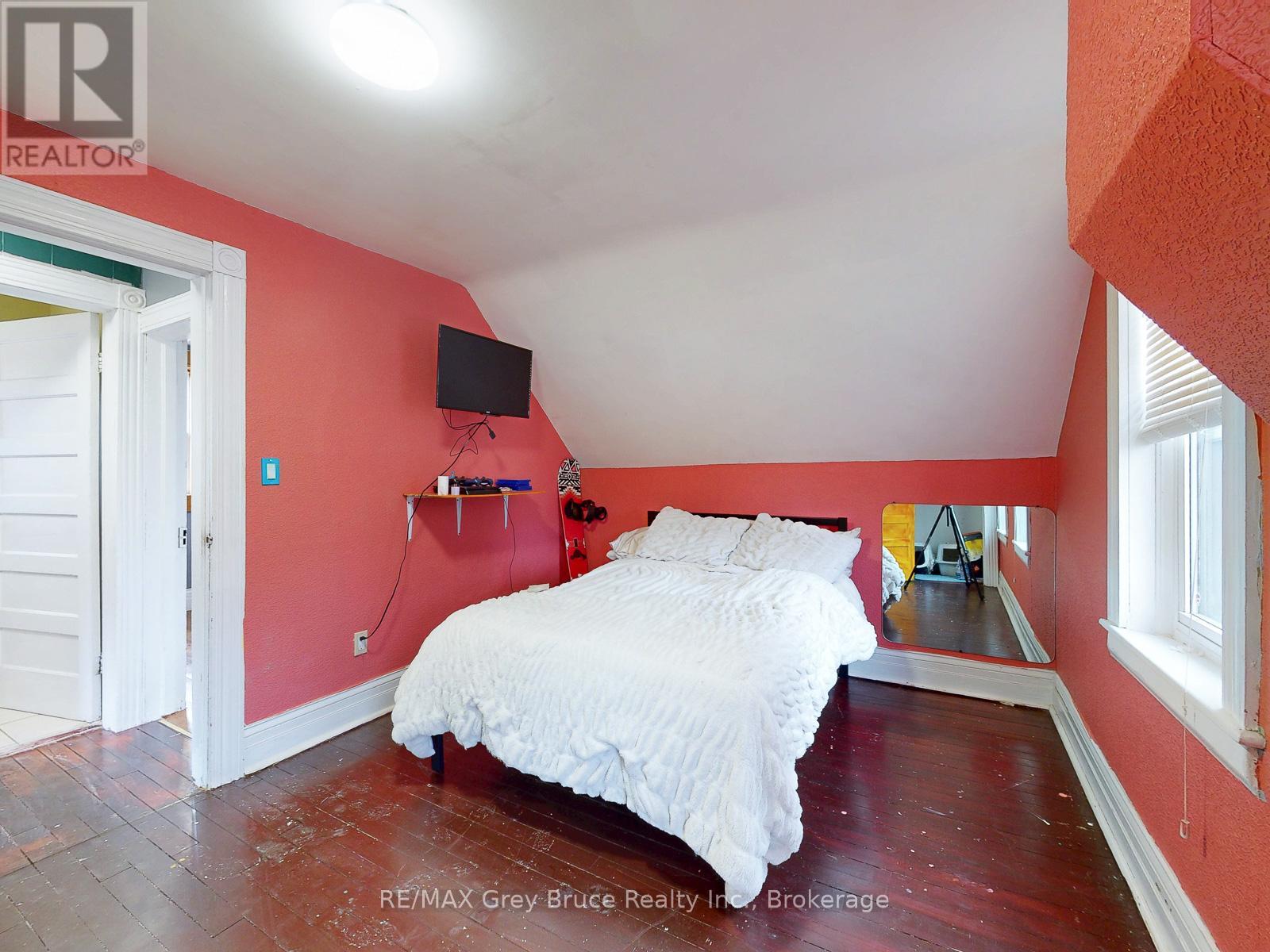 561 17th Street W, Owen Sound, Ontario  N4K 4B6 - Photo 28 - X12955440