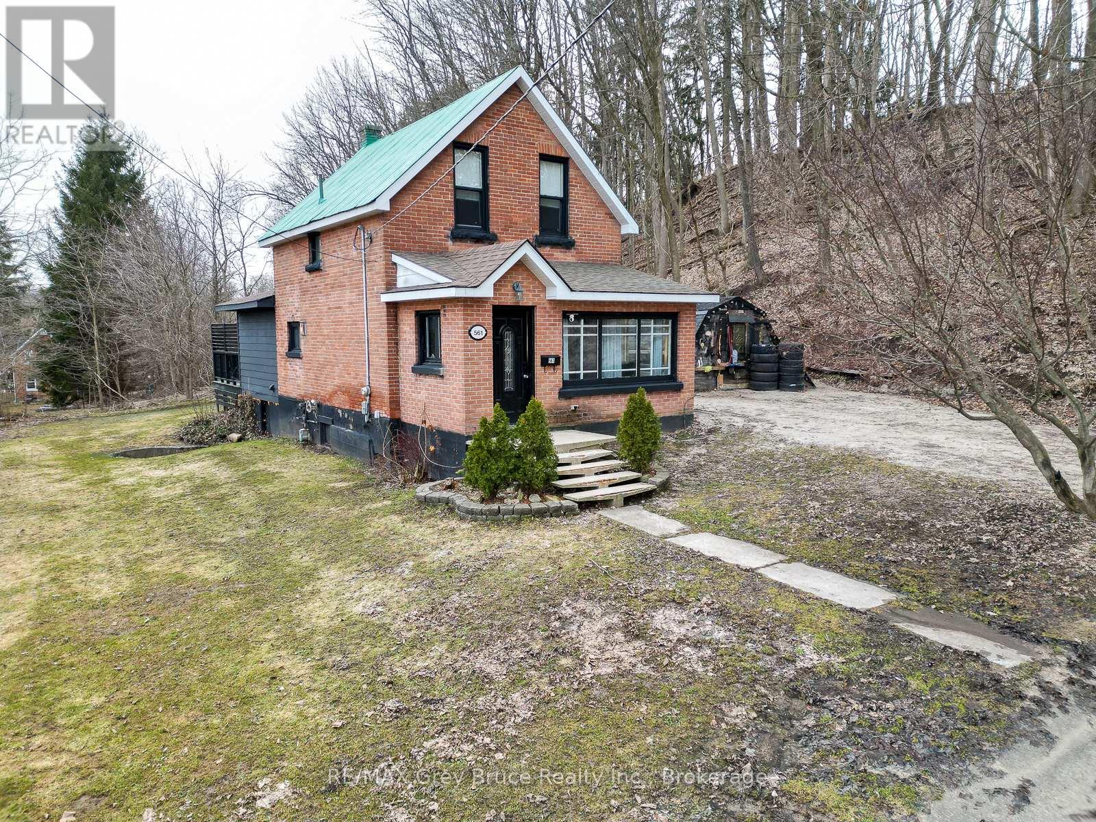 561 17th Street W, Owen Sound, Ontario  N4K 4B6 - Photo 35 - X12955440