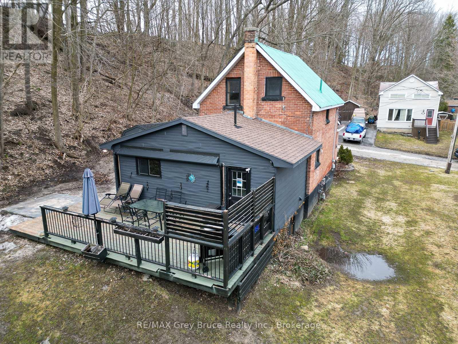 561 17th Street W, Owen Sound, Ontario  N4K 4B6 - Photo 37 - X12955440