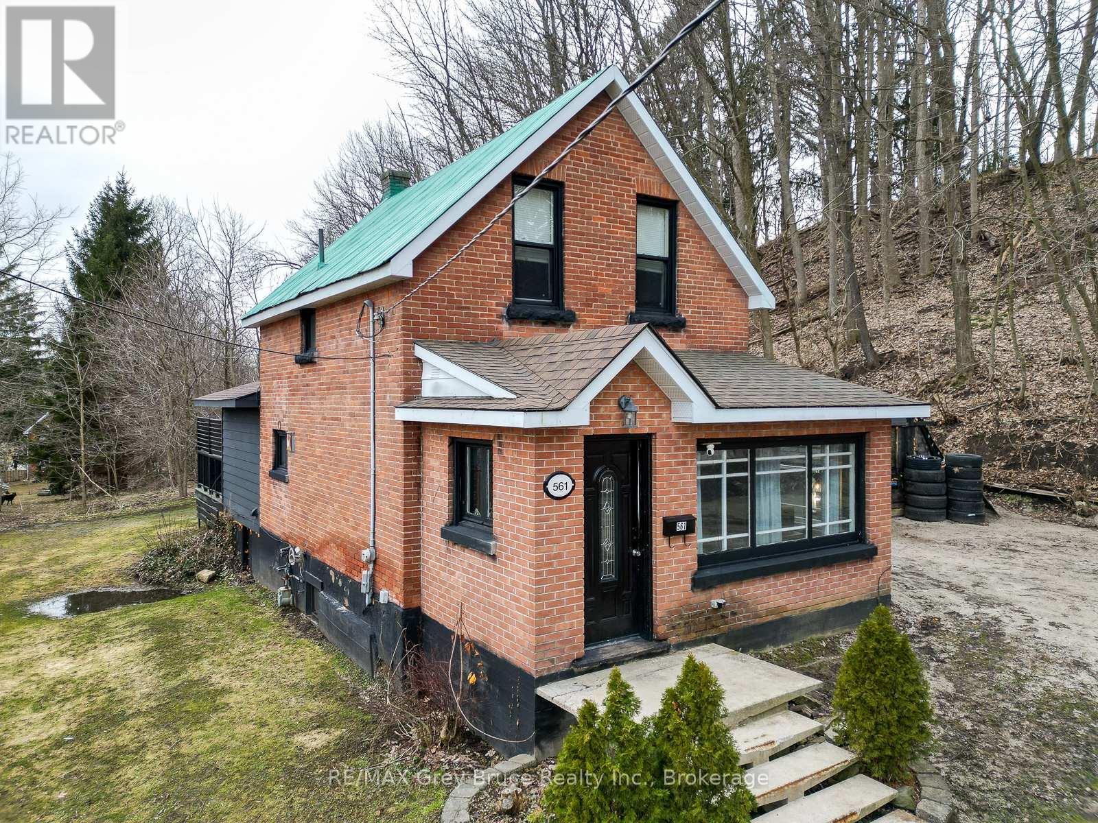 561 17th Street W, Owen Sound, Ontario  N4K 4B6 - Photo 39 - X12955440