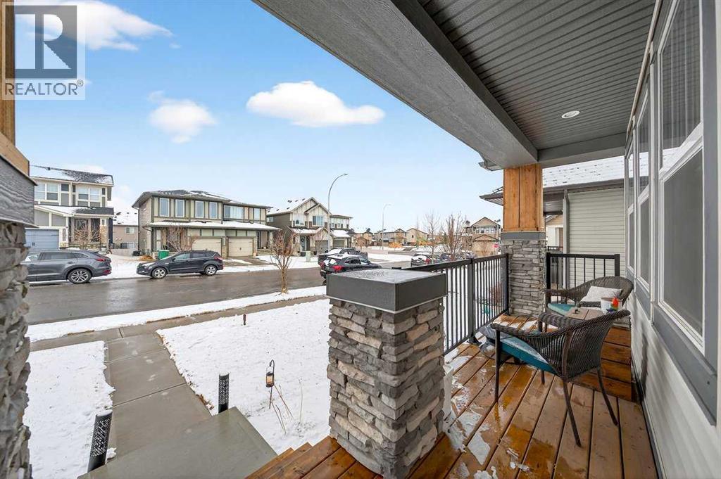 216 Hillcrest Road SW, Airdrie, Alberta  T4B 4J8 - Photo 5 - A2295692