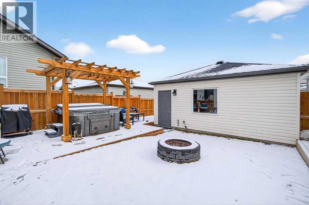 216 Hillcrest Road SW, Airdrie, Alberta  T4B 4J8 - Photo 38 - A2295692