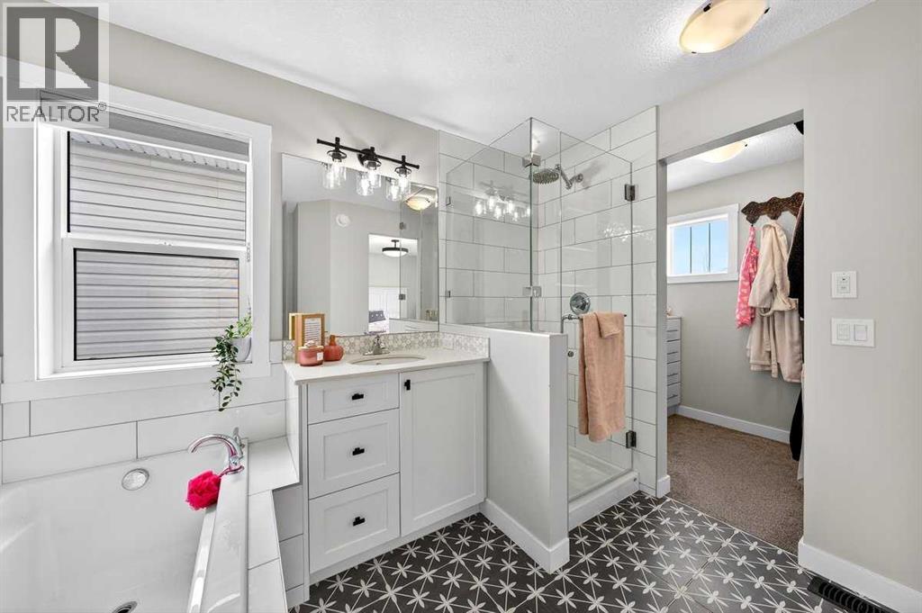 216 Hillcrest Road SW, Airdrie, Alberta  T4B 4J8 - Photo 33 - A2295692