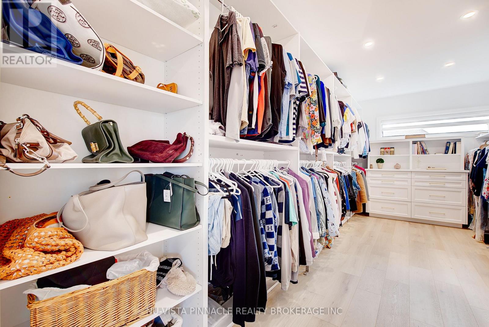 564 Creekview Chase, London North, Ontario  N6G 3X8 - Photo 25 - X12955388