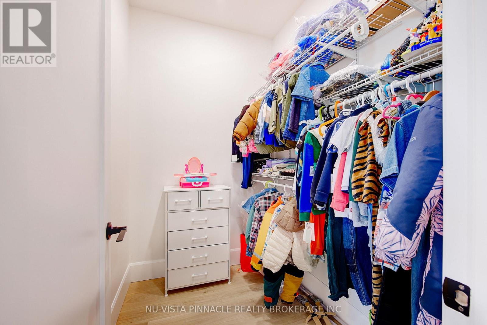 564 Creekview Chase, London North, Ontario  N6G 3X8 - Photo 30 - X12955388