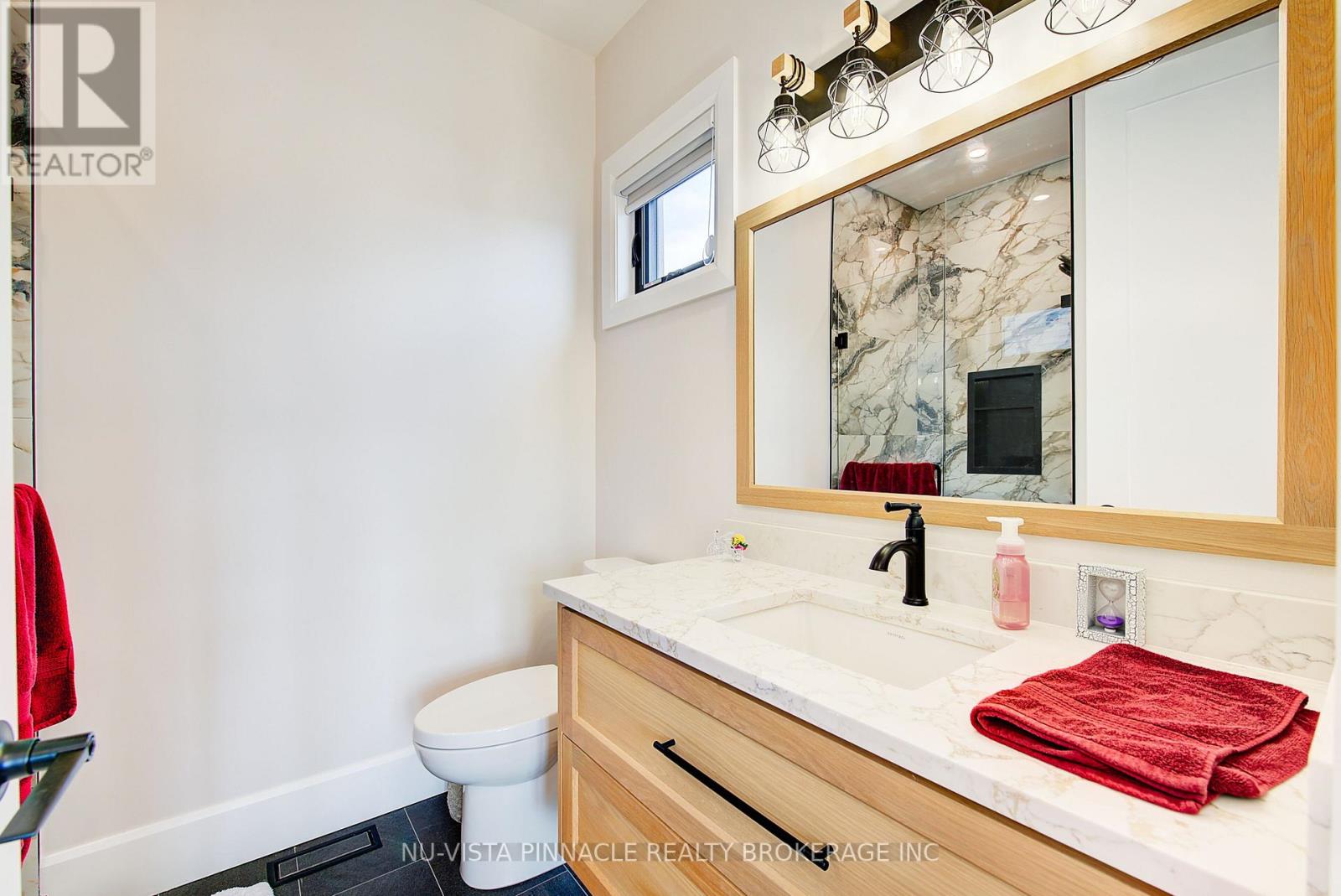 564 Creekview Chase, London North, Ontario  N6G 3X8 - Photo 32 - X12955388