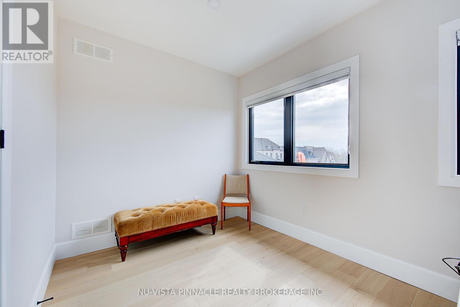 564 Creekview Chase, London North, Ontario  N6G 3X8 - Photo 38 - X12955388