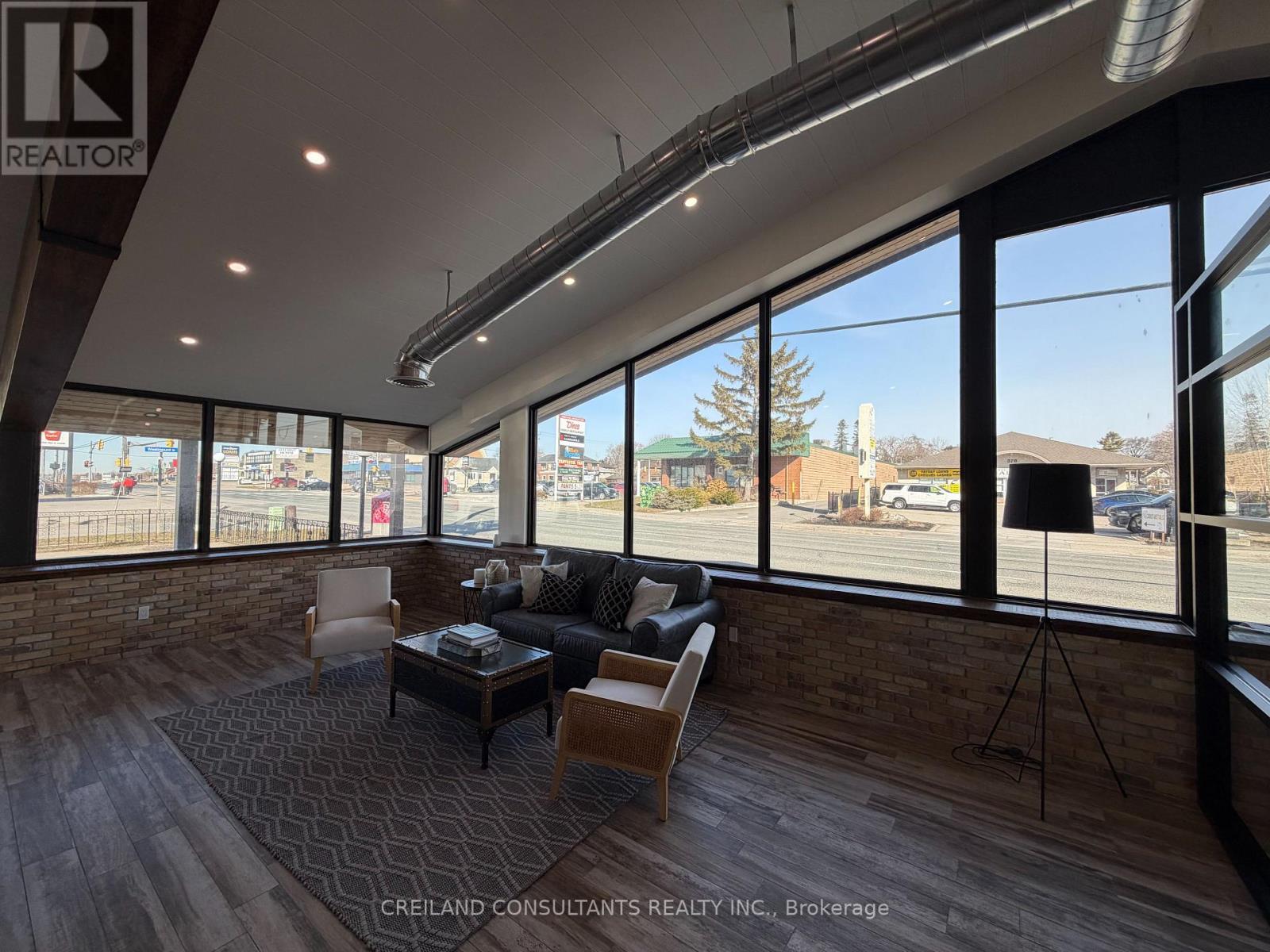 375 King Street, Oshawa (Vanier), Ontario  L1J 2K3 - Photo 11 - E12955404