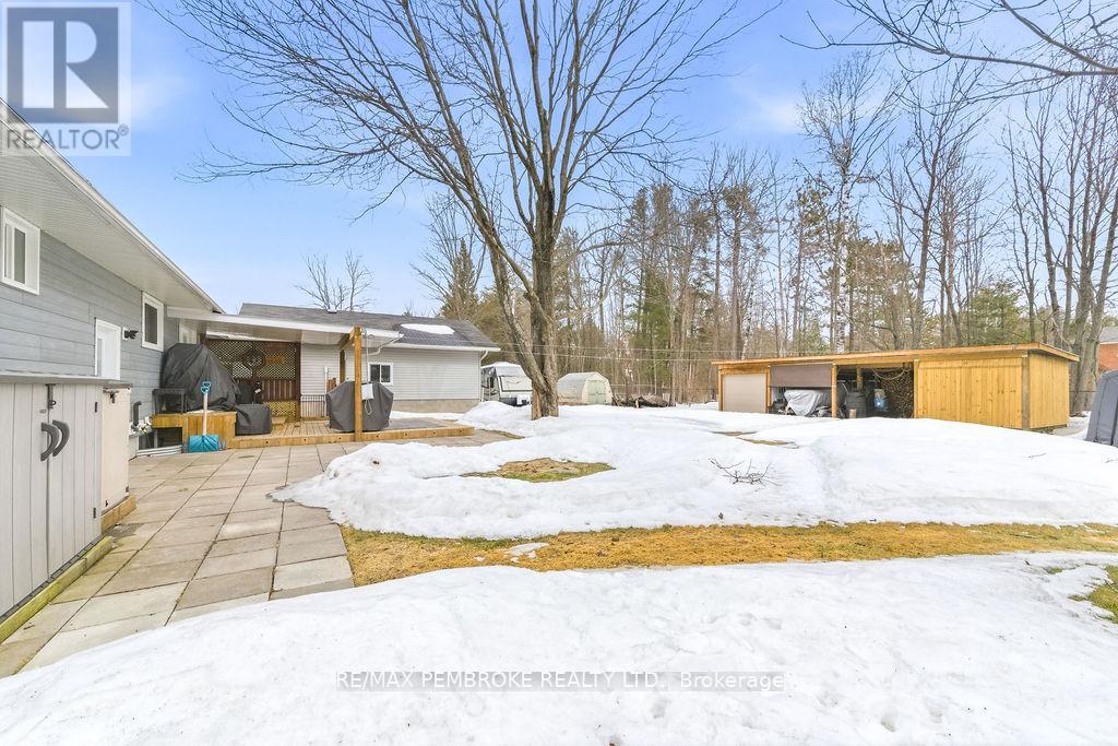 52 Laurentian Drive, Petawawa, Ontario  K8H 2M3 - Photo 43 - X12955448