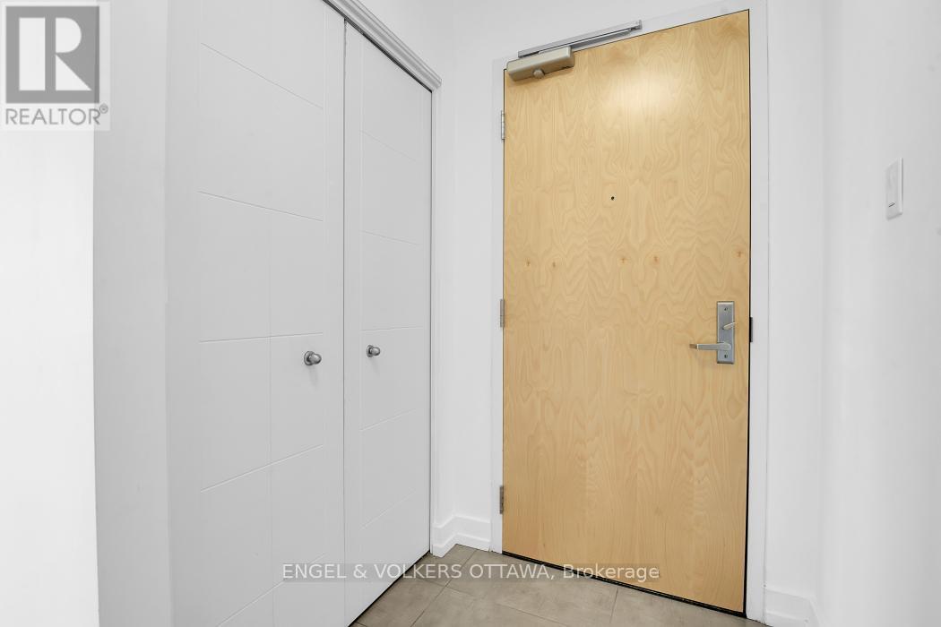 2006 - 179 Metcalfe Street, Ottawa, Ontario  K2P 0W1 - Photo 4 - X12955376