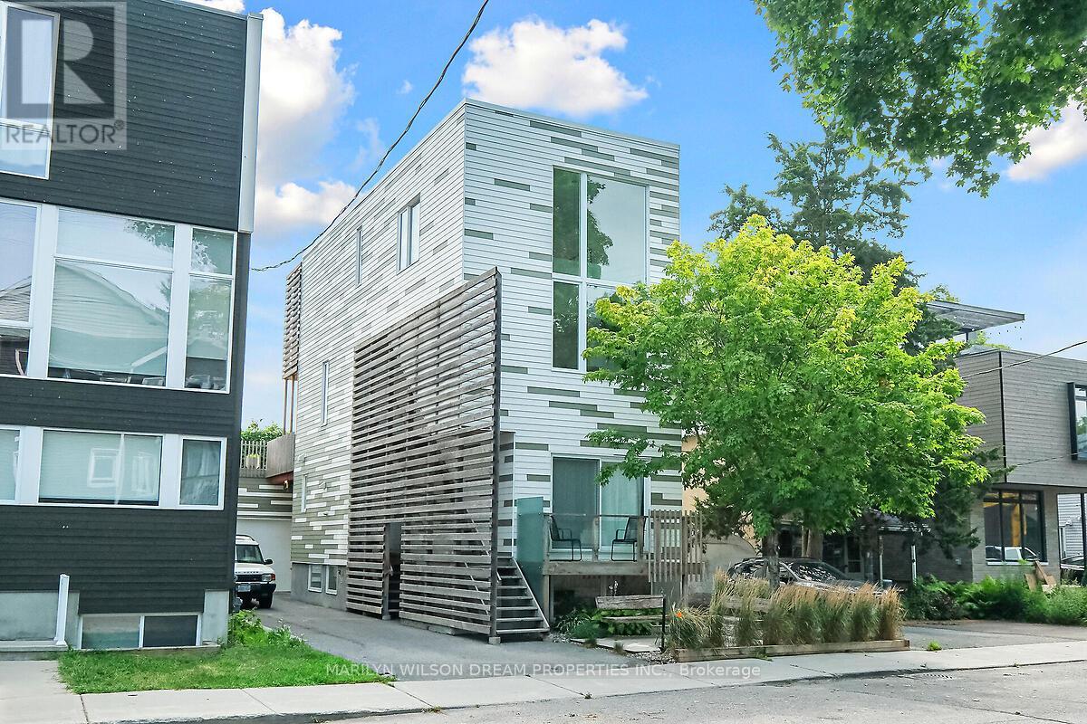 67 Pinhey Street, Ottawa, Ontario  K1Y 1T5 - Photo 3 - X12955410