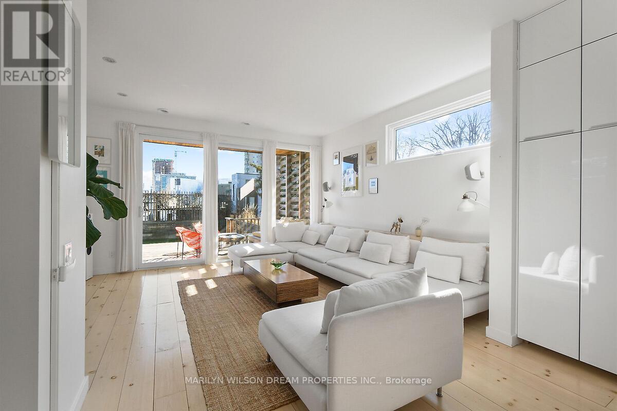 67 Pinhey Street, Ottawa, Ontario  K1Y 1T5 - Photo 5 - X12955410