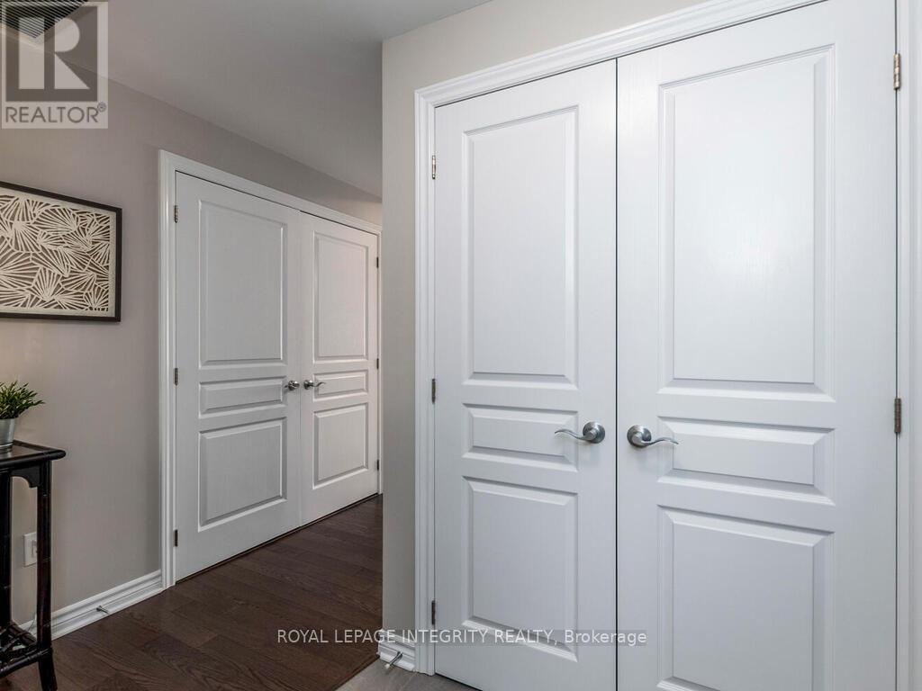 201 - 300 Jatoba Private, Ottawa, Ontario  K2V 0E7 - Photo 3 - X12955416