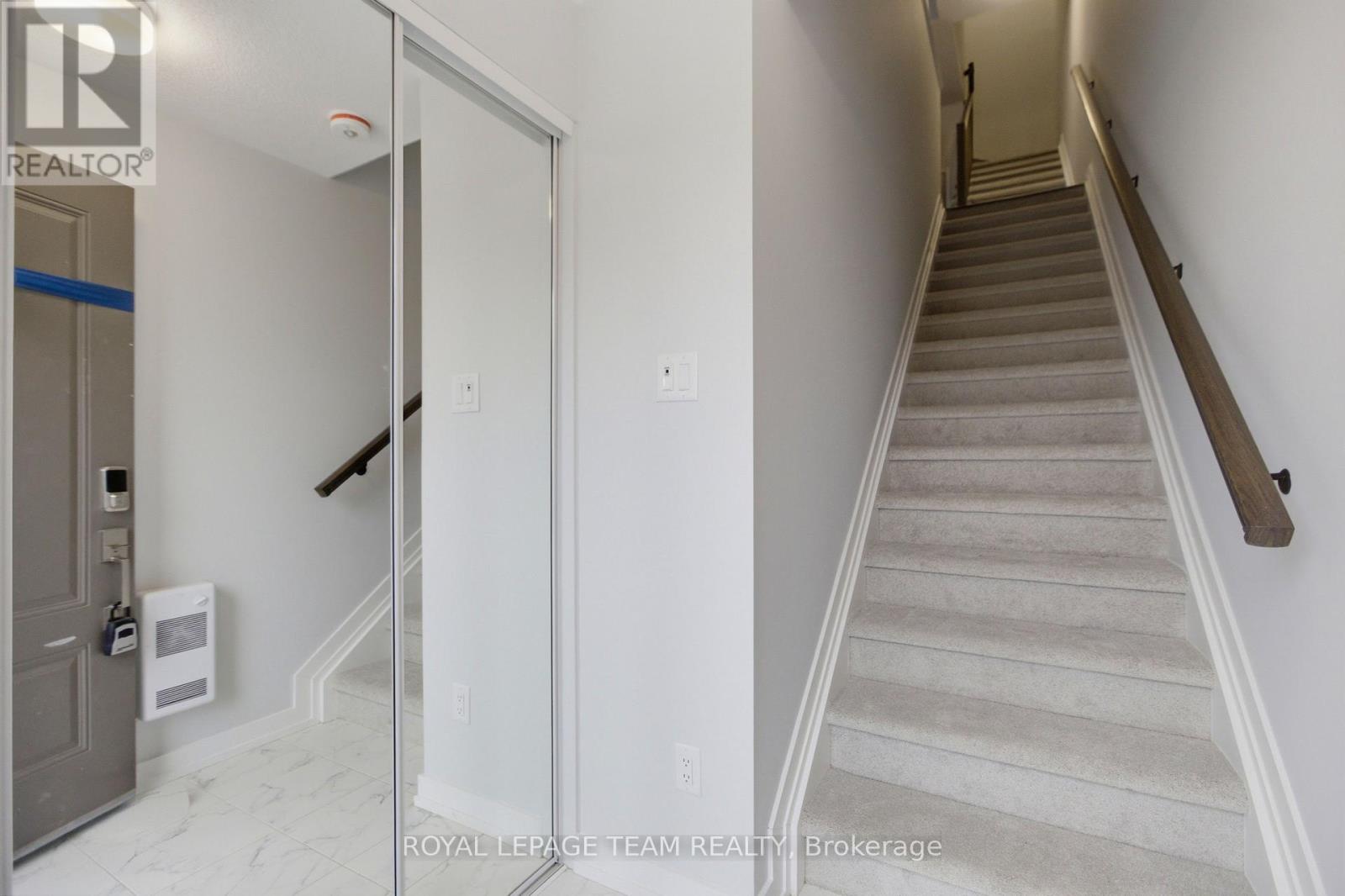 547 Celestine Private, Ottawa, Ontario  K2J 7P5 - Photo 3 - X12955454