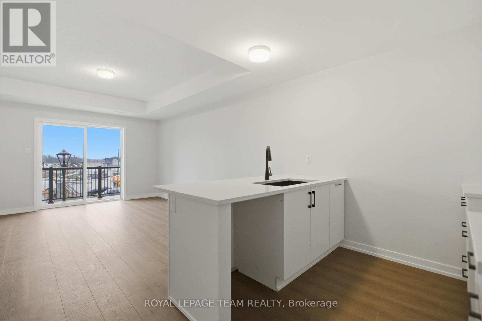 547 Celestine Private, Ottawa, Ontario  K2J 7P5 - Photo 8 - X12955454