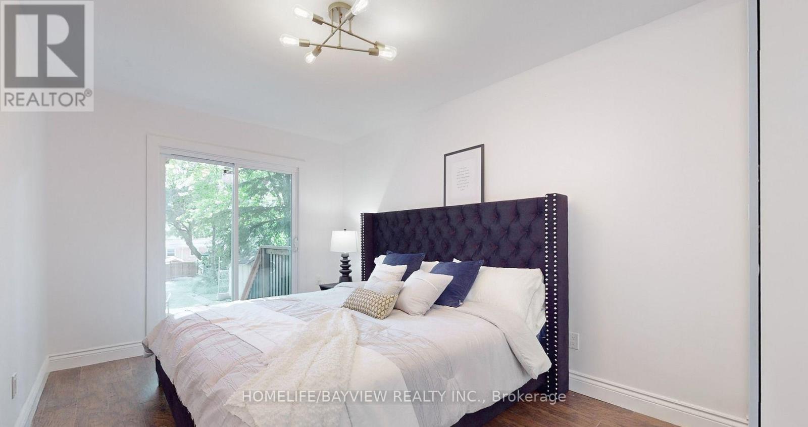 60 Hillview Drive, Newmarket, Ontario  L3Y 4H9 - Photo 10 - N12955428