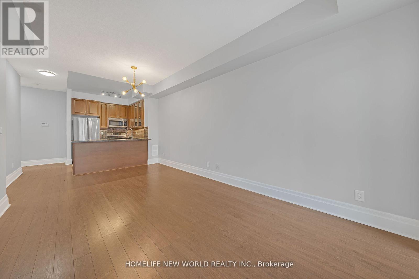 201 - 151 Upper Duke Crescent, Markham, Ontario  L6G 0E1 - Photo 7 - N12955444