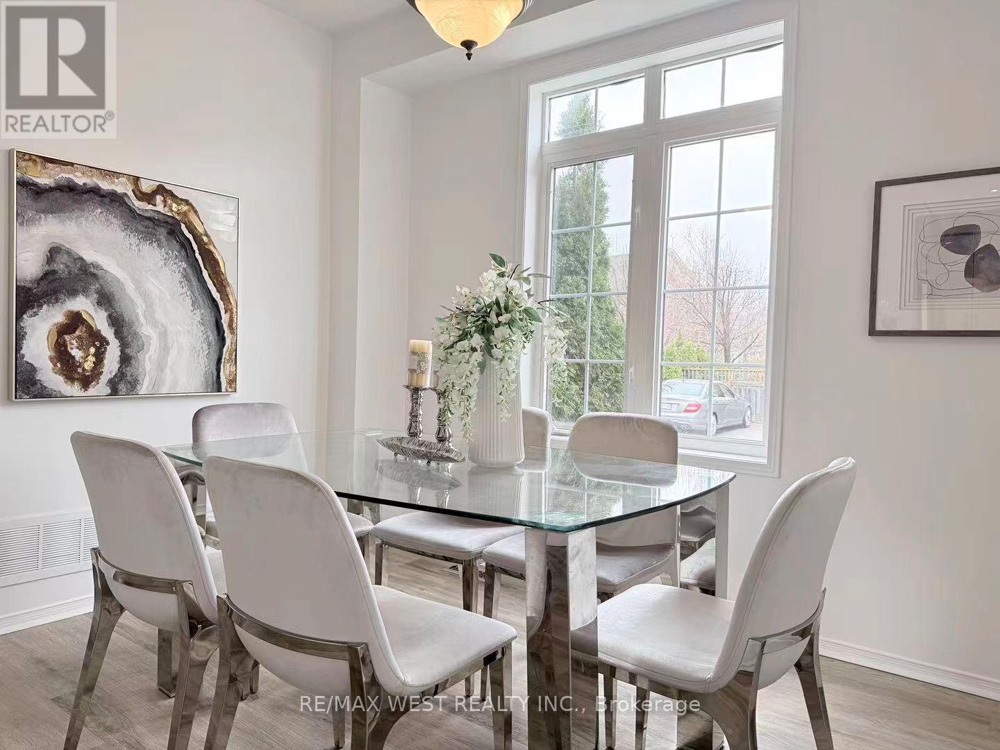 11 Dancer's Drive, Markham, Ontario  L6C 2C4 - Photo 15 - N12955452