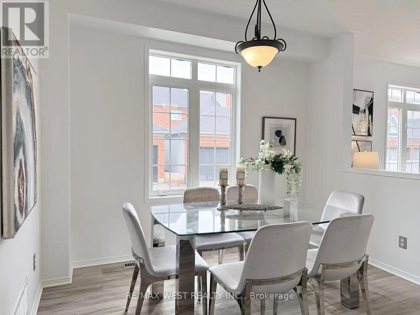 11 Dancer's Drive, Markham, Ontario  L6C 2C4 - Photo 16 - N12955452