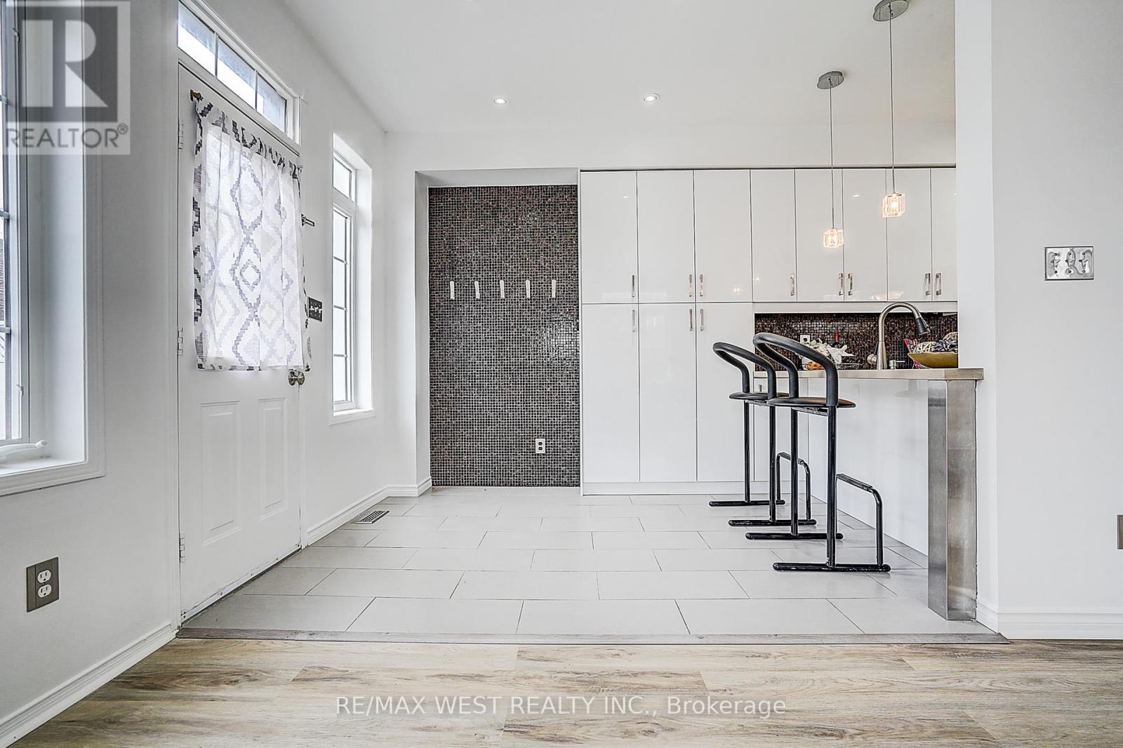 11 Dancer's Drive, Markham, Ontario  L6C 2C4 - Photo 25 - N12955452