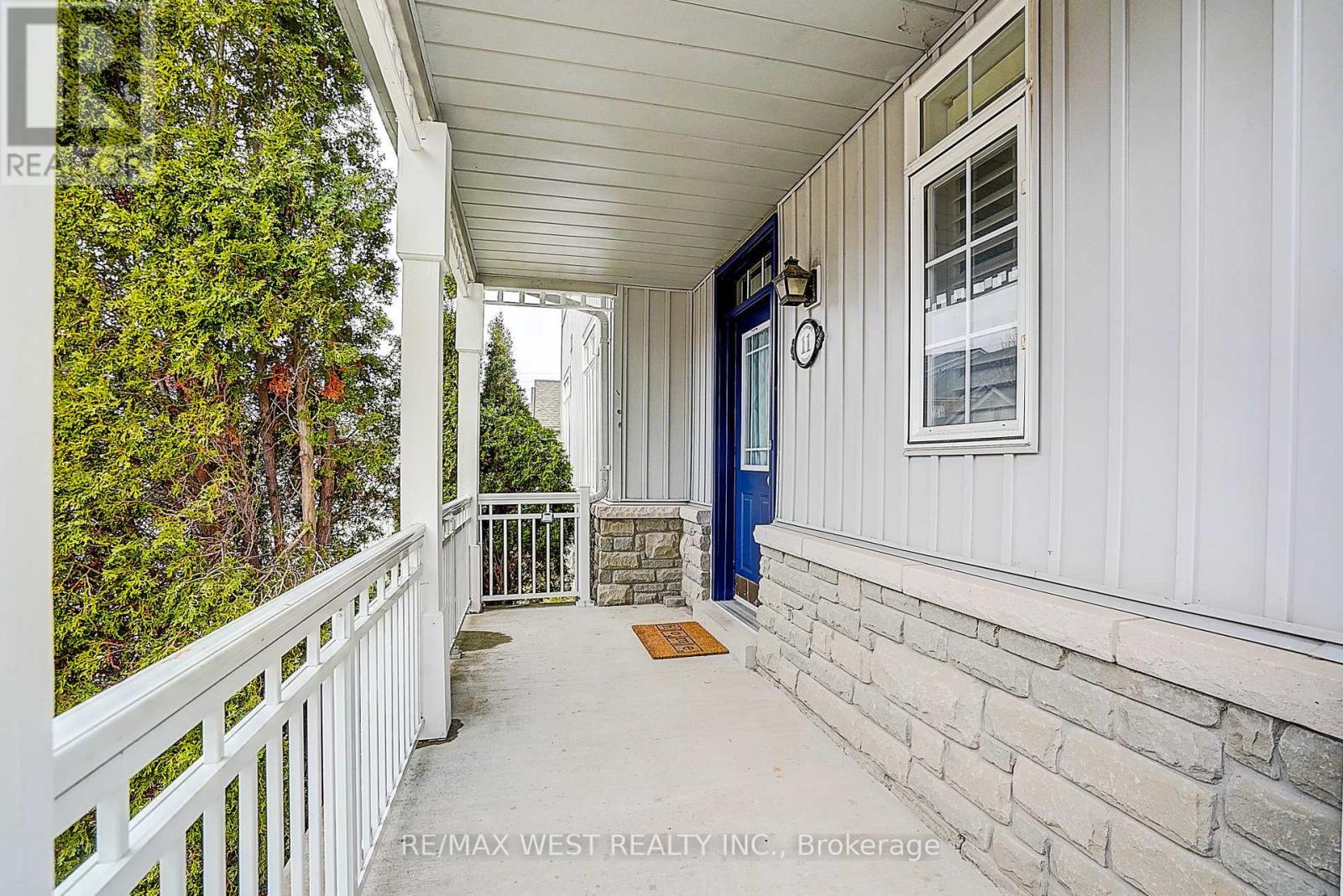 11 Dancer's Drive, Markham, Ontario  L6C 2C4 - Photo 4 - N12955452